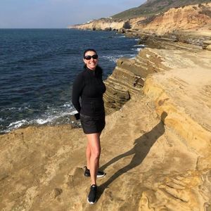 Meet your Posher, Pauline